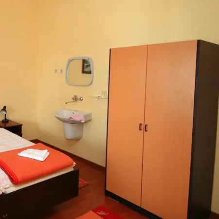 Séjour chez l'habitant Rosa *