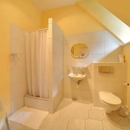 בית אירוח Rosa *