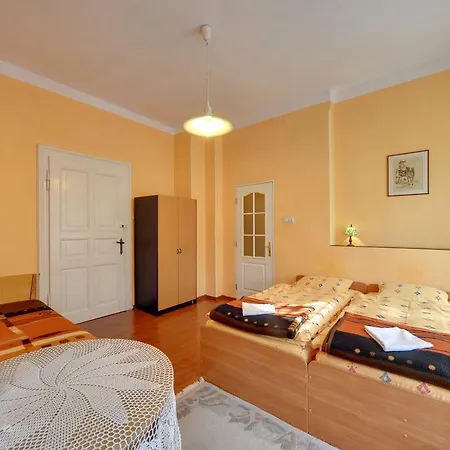 בית אירוח Rosa *